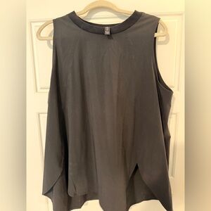 Athleta Charcoal Muscle Tee